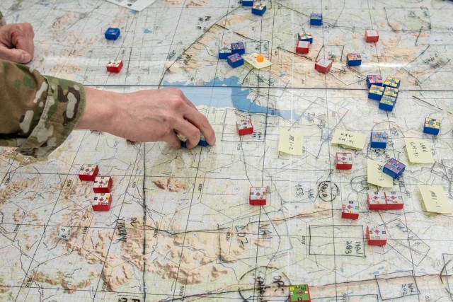 Practicum prepares students for division assignments in large-scale combat operations